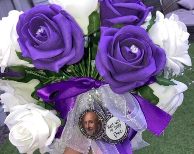Walk with me today dad loving memory charm locket brooch.Personalised with any photo.Ideal for wedding,bride.memorial keepsake,Swarovski,