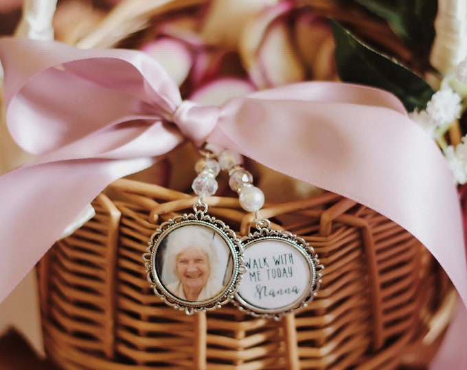 Walk with me today dad loving memory charm locket brooch.Personalised with any photo.Ideal for wedding,bride.memorial keepsake,Swarovski,