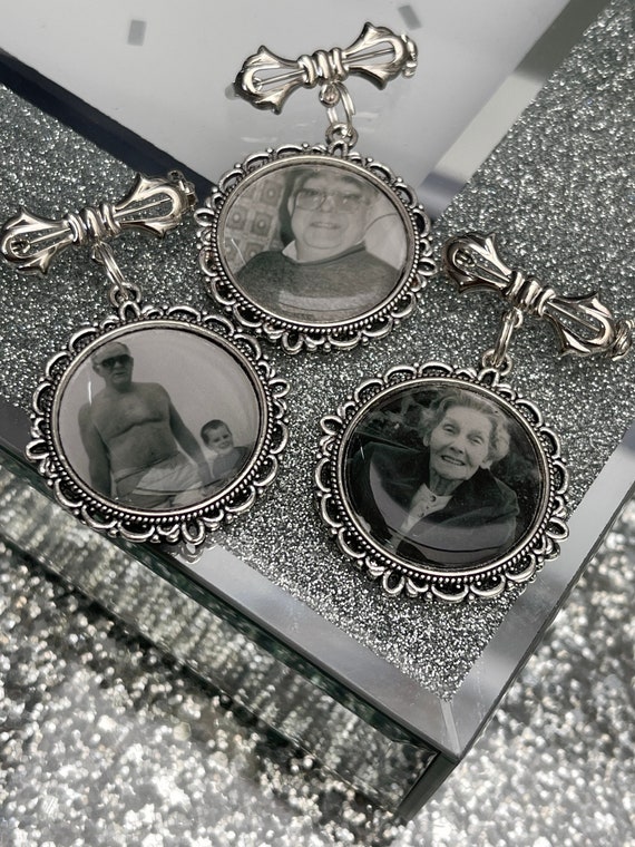 Memorial Bow Pin/Custom Photo Lapel Pin/Memorial Lapel Pin/In memory Lapel Pin/Photo Badge/Funeral Pin Favour/Memorial Photo Pin/Wedding Pin