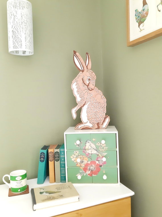 hare table lamp