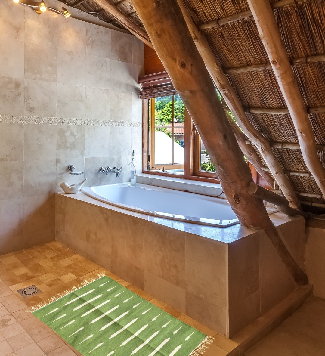 Modern Handmade Cotton Area Rug. Indian Dhurrie Rug Green Leaf Natural ...