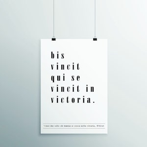 Citas latinas italianas. Wallart con frase en latín, Bis vincit qui se vincit in victoria Gana dos veces quien en la hora de la victoria sabe conquistarse a sí mismo