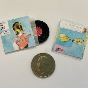 Miniatuurplaat gemaakt om te morsen, het als een geheim te bewaren: schaal 1:12