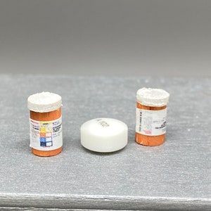 Miniature prescription medication, 1:12 scale