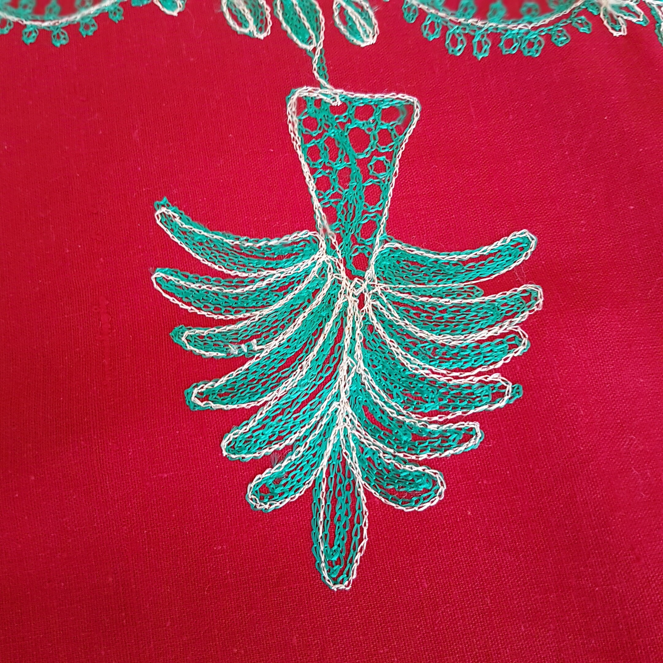 Nappe avec 8 serviettes brodées mains - Linge de maison