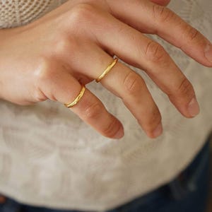 Gold thin hammered band ring, plain modern band slim stacking stackable minimalist pinky boho dainty geometric ring, us size 4.25/6.5 inch