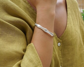 Silver bold angular shape cuff, thick silver plated bracelet, stacking statement bracelet boho delicate minimalist, free people style,