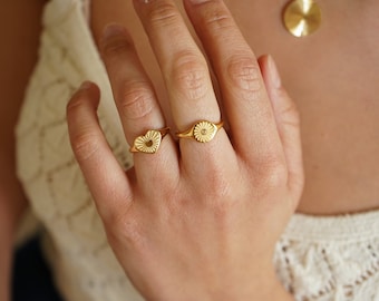Anello con sigillo Gold FLOWER HEART Sun Rays, anello Boho in acciaio inossidabile placcato oro, anello minimalista delicato e delicato, regalo di compleanno hippie indie rock