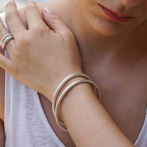 Silver SHINY THICK ROUND Bangle, Circle Shaped Stacking Cuff