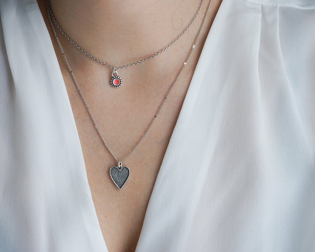 Fierce flirt deals white necklace paparazzi