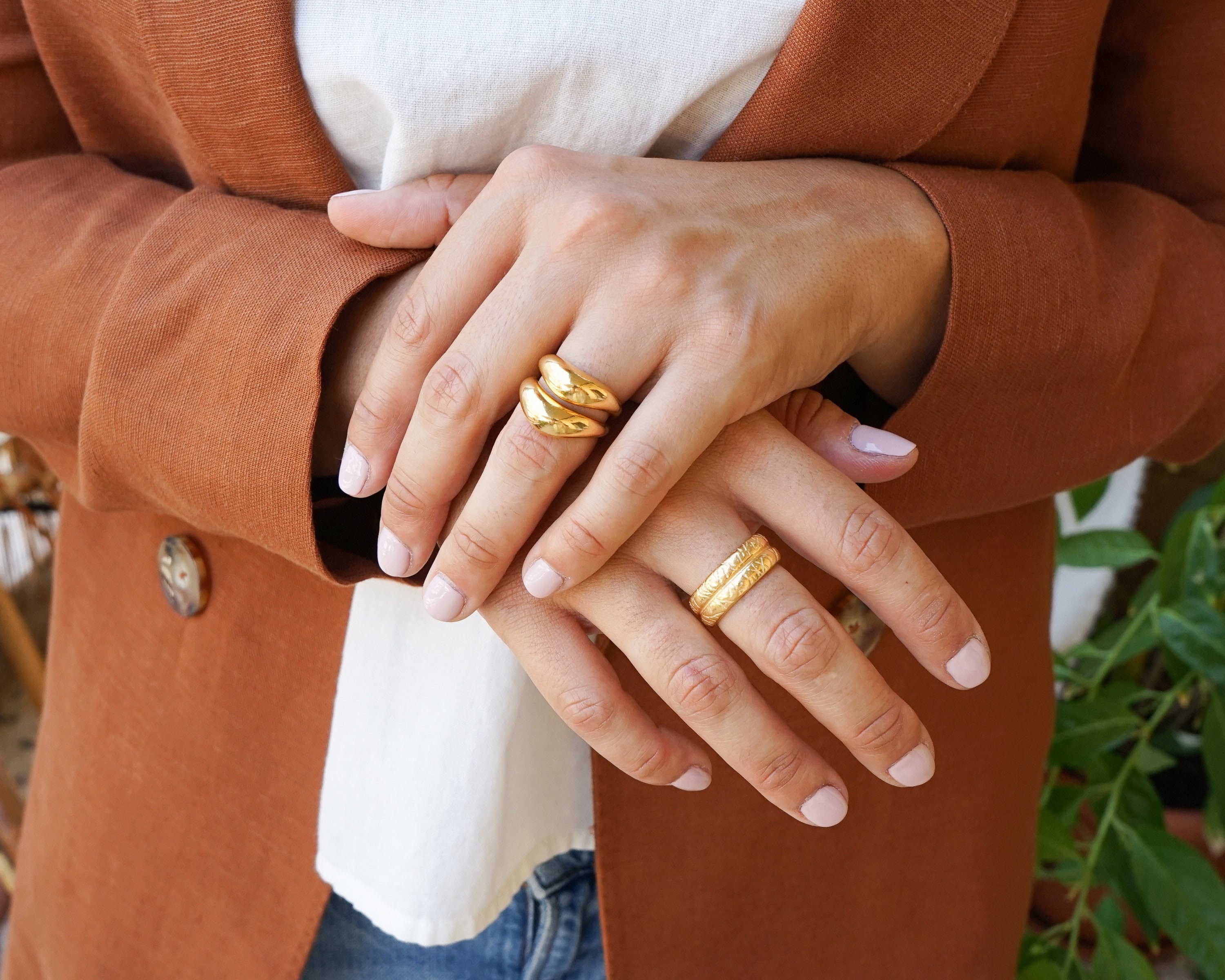 Unique Gold Soft Curve Ring Organic Shape Adjustable Layer 