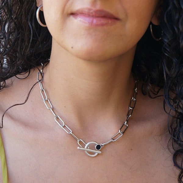 Épaisse chaîne ovale en argent avec fermoir en T en pierre émaillée noire, collier ras de cou en chaîne épaisse, style à bascule avant, collier punk rock, cadeau pour elle