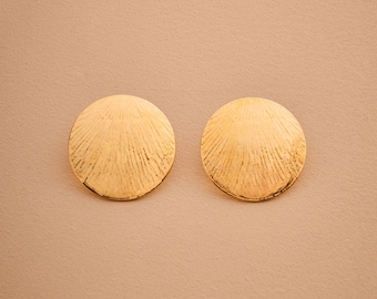 Large gold disc earrings, round hammered disc stud earrings, 24k gold plated disc earrings, big statement bold large circle stud earrings
