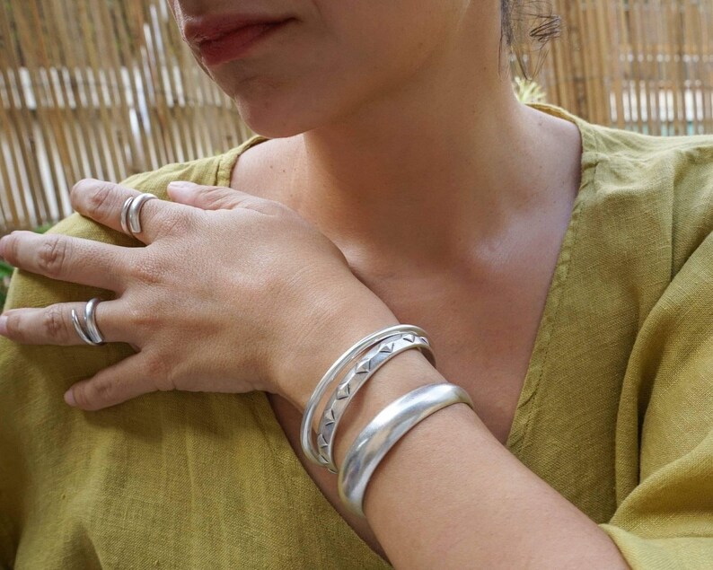 Grande manchette sade audacieuse en argent, bracelet plaqué argent épais, bracelet tendance empilable bohème délicat minimaliste, style libre, 6-7,5 pouces image 10