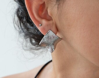 ピアス LESS IS MORE silver earrings 1002 Silver Stud Earrings 10mm Square Crystal | Simply Whispers