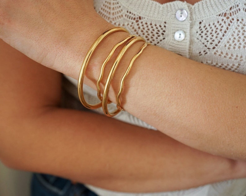 Gold shiny thick round bangle cuff, circle shaped stacking bracelets, simple ethnic minimal arm party bangle, boho bohemian hippie dainty image 3