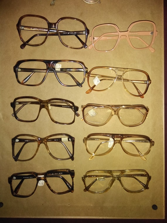 Vintage eyeglass frames from a variety of designe… - image 2