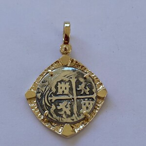 ATOCHA Coin Pendant 14K Yellow Gold Nugget Diamond Shape 2 Reale