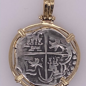 ATOCHA Coin Pendant 14K Yellow Gold Double Prong Set Frame with 8 Reale Coin