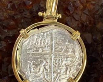 ATOCHA Coin Pendant Gold Plated Double Prong Pendant Set 8 Reale Coin