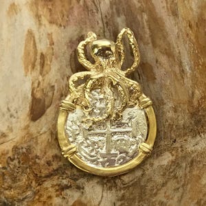 ATOCHA Coin Pendant Octopus 4K Gold Overlay Design Era 1600-1700 Sunken Treasure Shipwreck Coin Jewelry