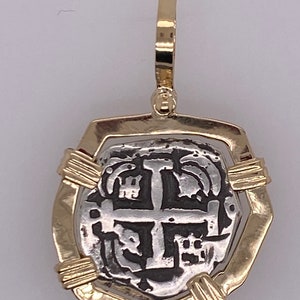 ATOCHA Coin Pendant 14K Yellow Gold Flat Wide Prongs Set Frame with 4 Reale Coin