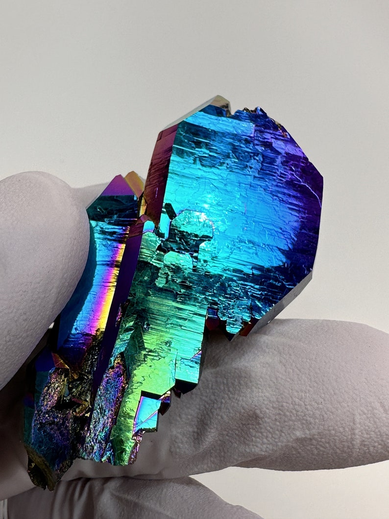 Incredible Rainbows___ Titanium Rainbow Aura Arkansas Quartz Crystal DT ...