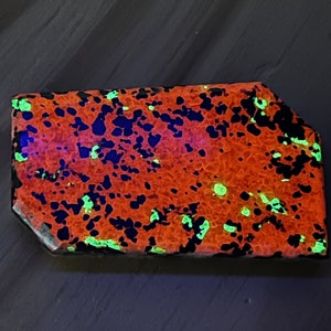 FLUORESCENT ( 168.5 ct. ) Franklinite / Willemite Designer Cabochon from Franklin, N.J.