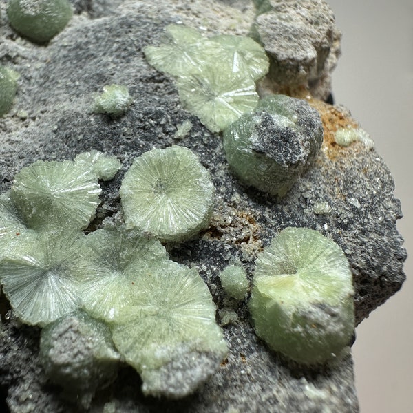 Magnifique spécimen RARE de wavellite verte de l'Arkansas