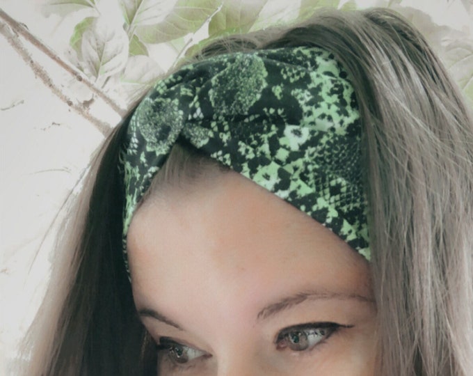 Green Snake Print Knotted Headband, Turban Headband, Fabric Headband, Sports/Yoga headband, Mother’s Day Gift, Women’s Gift