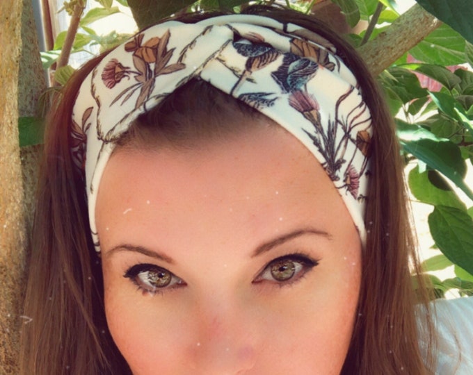 White wild flowers Knotted Headband, Turban Headband, Fabric Headband, Sports/Yoga headband, Mother’s Day Gift, Women’s Gift