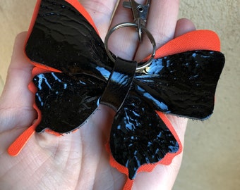 Schwarz orange Leder Schmetterling Schlüsselanhänger, Schmetterling Taschenanhänger, Schmetterling Taschenanhänger, Leder Verzierung, Weihnachten, Schlüsselanhänger, Muttertag