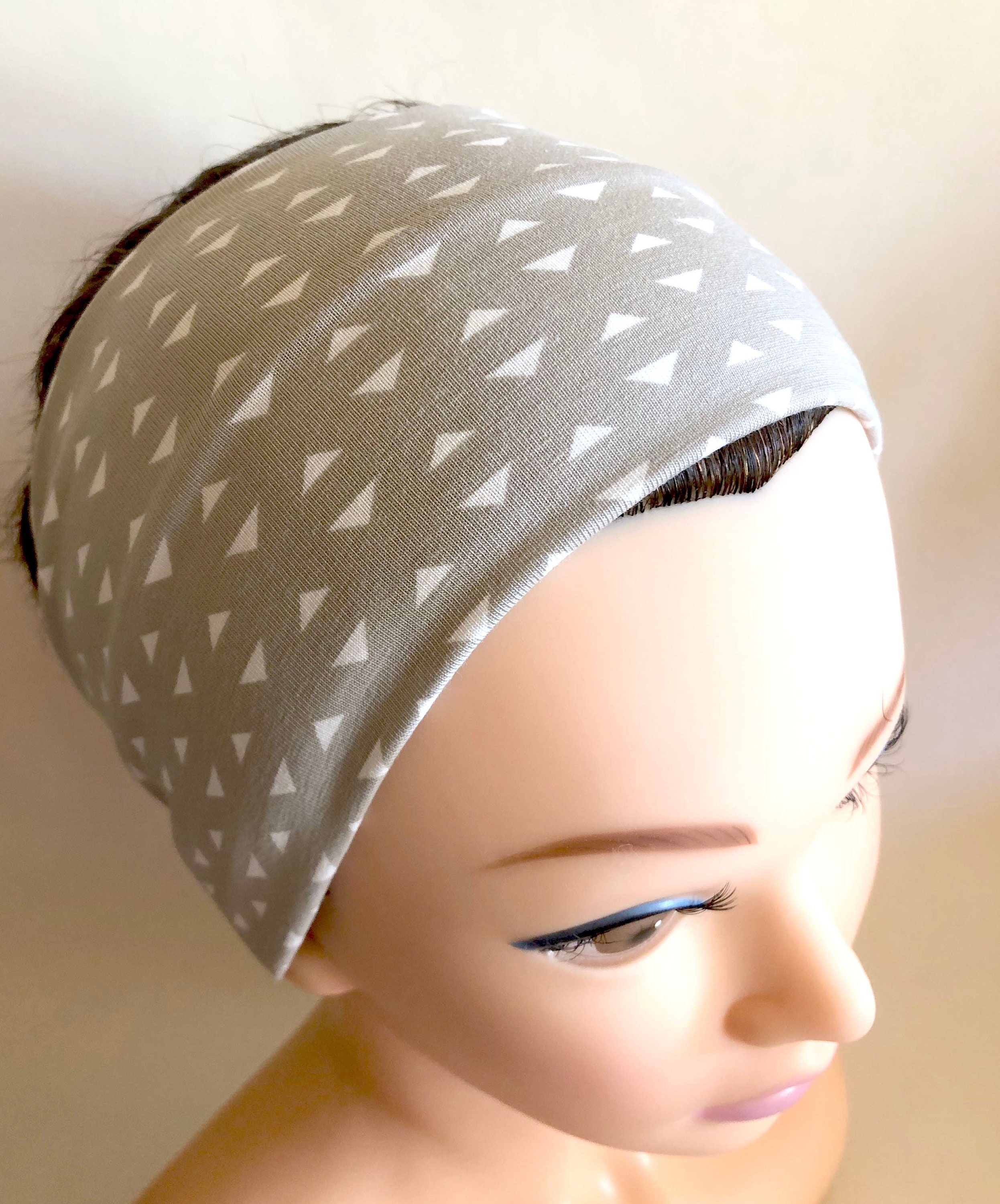 1 Grey/white Geometric Pattern Knotted Headband, Turban Headband