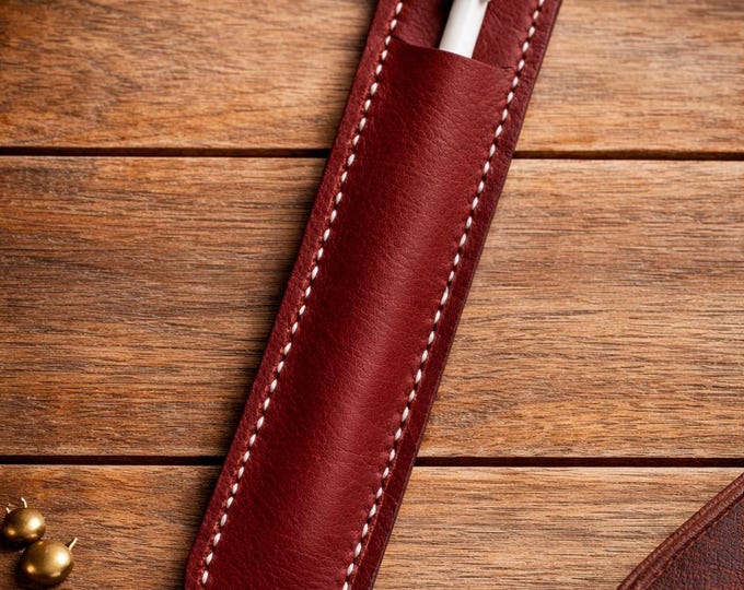 Leather Pen Holder – Handmade Leather Pen Case – Minimalist Desk Accessory – Slim Leather Pencil Holder – Gift for creative writers