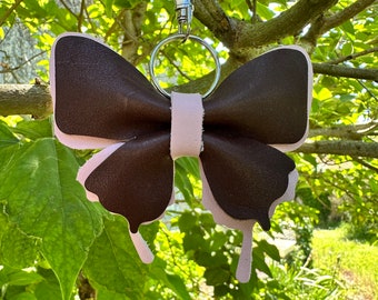Braun rosa Leder Schmetterling Schlüsselanhänger, Schmetterling Geldbörse Charm, Schmetterling Taschenanhänger, Leder Ornament, Weihnachten, Schlüsselanhänger, Muttertag