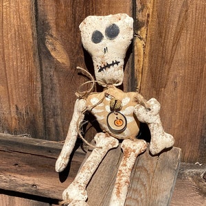 Primitive Skeleton, Cinnamon/Coffee-Stained Skeleton, Halloween Skeleton, Unique Primitive Skeleton, Scary Skeleton, Halloween Decoration
