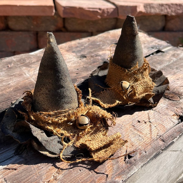 2 Primitive Witch Hats, Coffee Stained Witch Hat, Halloween Decoration, Bowl Filler, Table Decoration, Small Witch Hat