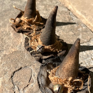 3 Mini Primitive Witch Hats 2.5", Black or Purple Witch Hats, Coffee Stained Witch Hat, Halloween Decoration, Bowl Filler, Small Witch Hat