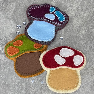 Mushroom Coin Purse, Felt Mushroom Coin Purse, Small Purse, Handmade Mushroom Coin Purse, Cute Mushroom Coin Purse