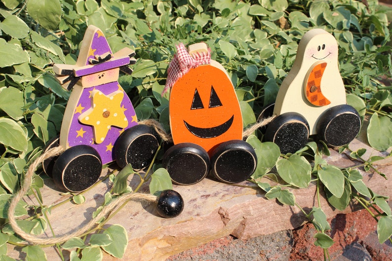 Halloween Pull Toy, Halloween Shelf Sitter, Halloween Decoration, Wooden Decoration, Halloween Decor image 1