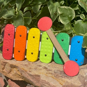 Cartão de felicitações com xilofone, cartão inspirado em brinquedos, cartão de brinquedo infantil, cartão de bebê, cartão para amantes da música, convite, cartão exclusivo, cartão interativo
