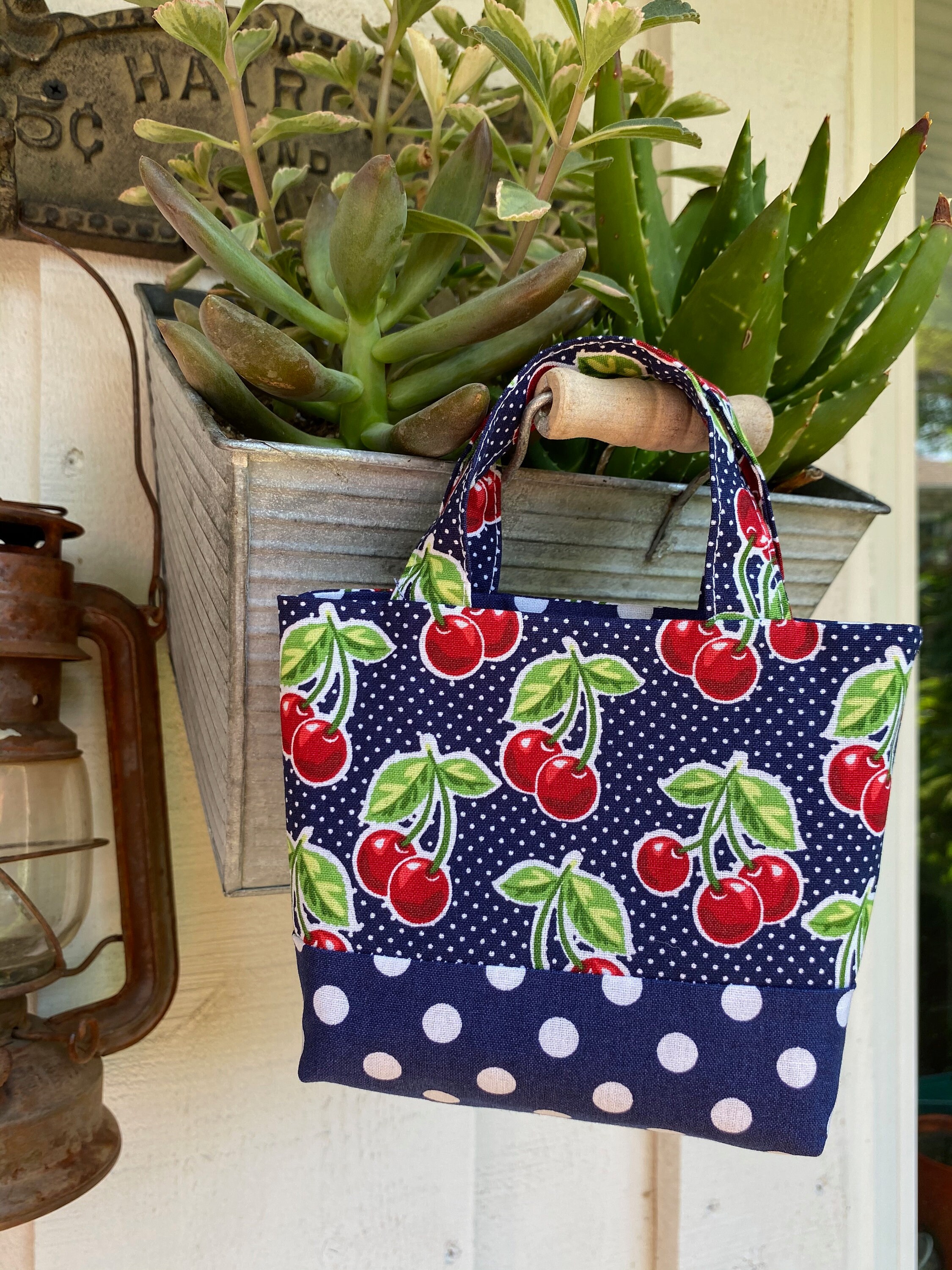 新品未使用未開封　Cherry-Pattern Scarf & Tote Set Cherry Print Silk Scarf – Lost Girls Vintage