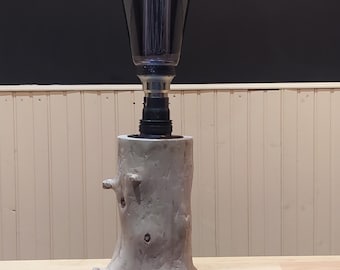 Einzigartige handgefertigte Holz Tischlampe