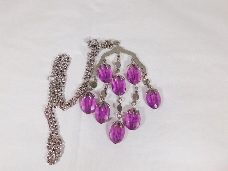 Sarah Coventry/'s Wisteria silver tone necklace