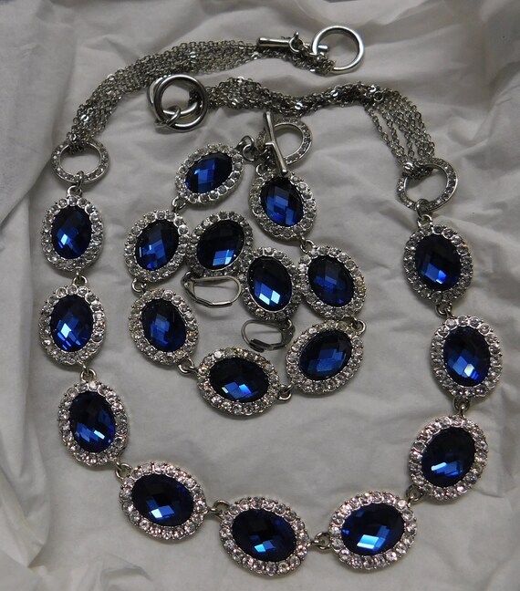 Jewelry 3 piece set deep blue and clear stones to… - image 2