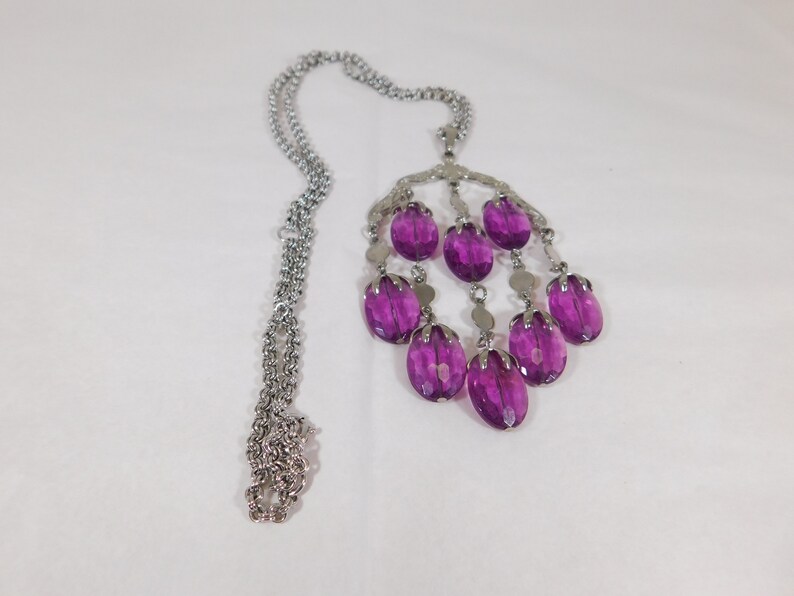 Sarah Coventry/'s Wisteria silver tone necklace