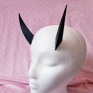 Sukkubus Hörner | MEHRFARBEN | klarer Kordel | 3d gedruckt | Zollgebühren erhältlich | Cosplay Hörner | Dämonen Hörner | Teufel Hörner | Mädchen