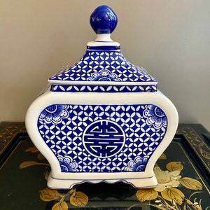 Vintage Bombay Blue and White Porcelain Jar with Lid, Chinese Hand Painted Happiness Blue and White Porcelain Box, Decorative Lidded Jar.