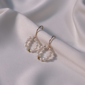 Pearl Hoop Earrings I Pearl Circle Drop Earrings I Natural Freshwater Pearl Dangle Earrings I Natural Pearl Jewelry I Gift for Her
