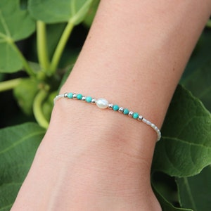Turquoise and Pearl Bracelet | Handmade Turquoise Jewelry | Beaded Bracelet| Minimalist Bracelet | Pearl Bracelet | Beaded Turquoise Jewelry